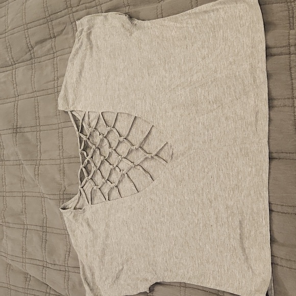 Soprano Light Gray Crop Top With Fun Back Detail Size M! - Picture 3 of 6